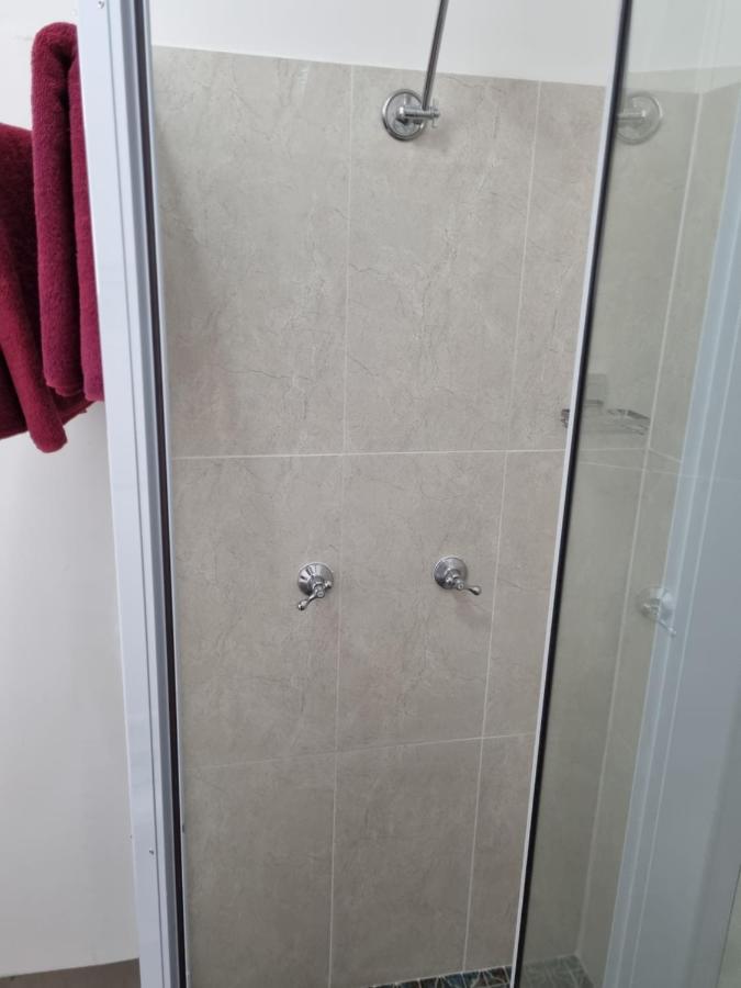 Taree Lodge Motel Bagian luar foto